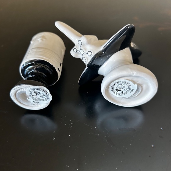 Space Capsule & Shuttle, USA. Salt & Pepper Shakers. Vintage. NWT - Picture 6 of 8
